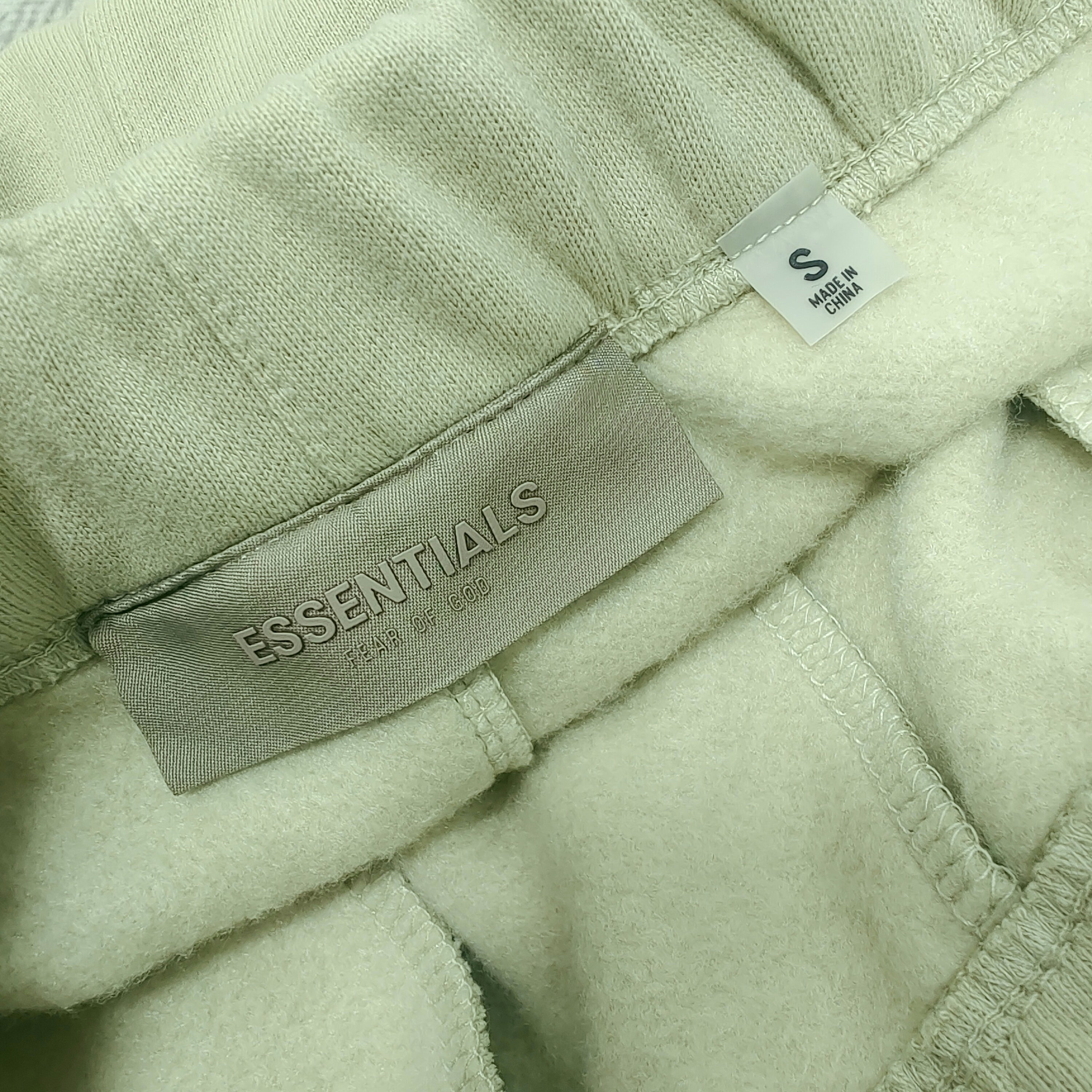 Fear of God ESSENTIALS Relaxed Sweat Shorts