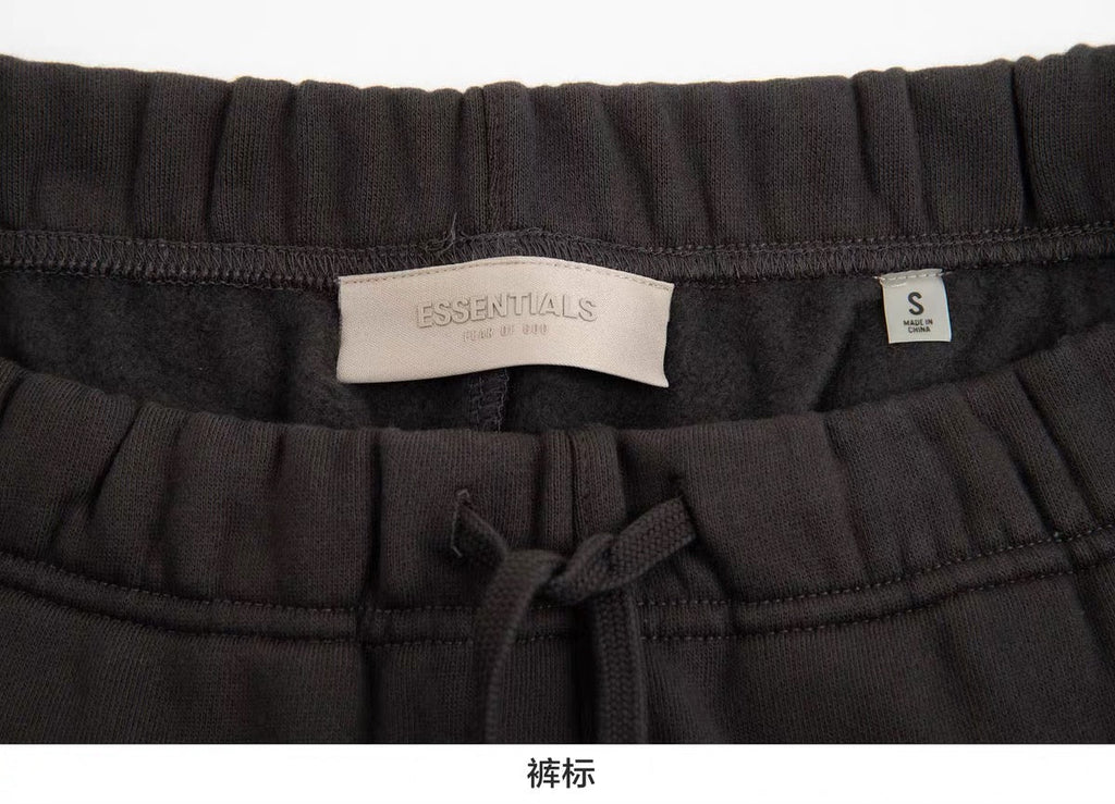 Fear of God ESSENTIALS Relaxed Sweat Shorts